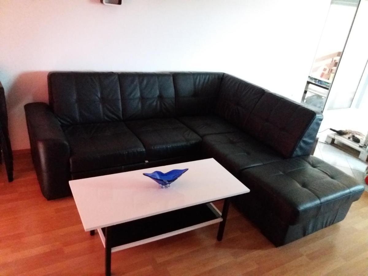 Apartment Viktoria Примоштен Экстерьер фото