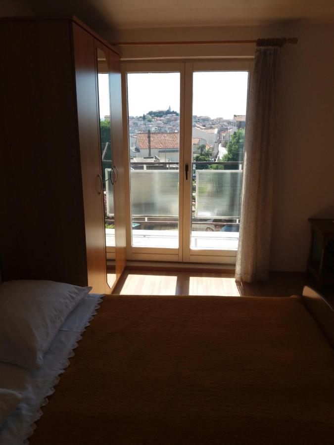 Apartment Viktoria Примоштен Экстерьер фото