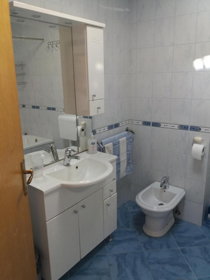 Apartment Viktoria Примоштен Экстерьер фото