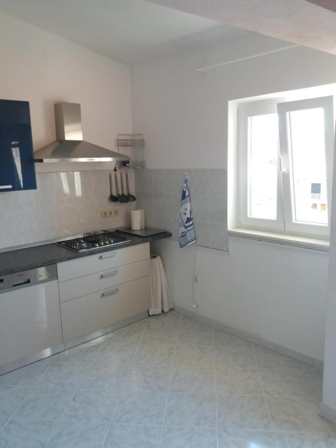 Apartment Viktoria Примоштен Экстерьер фото